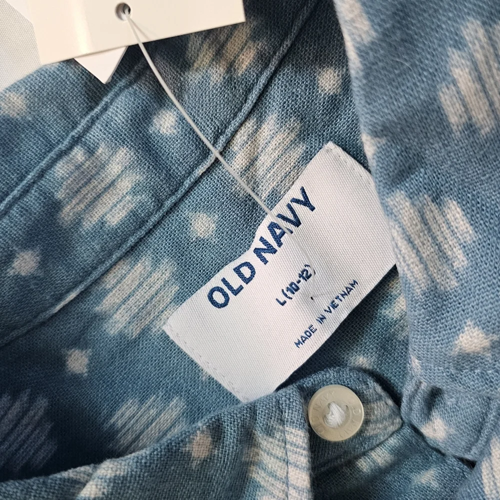 Two Boys' Short-Sleeve Button Down Shirts- Ikat-Geo- Gap/Old Navy-Size Large